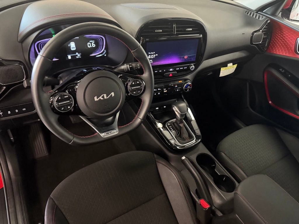 Used 2025 Kia Soul GT-Line FWD image 11