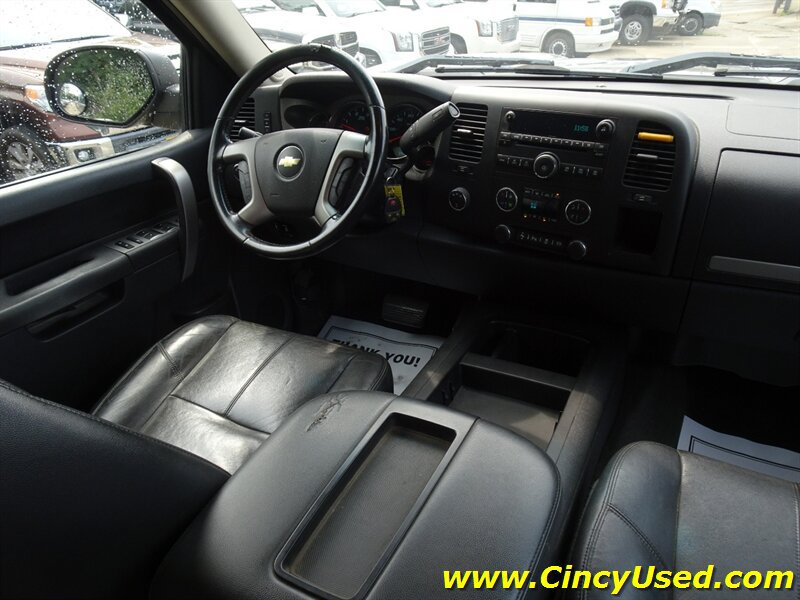Used 2013 Chevrolet Silverado 2500 LT w/ Interior Plus Package AWD/4WD image 15