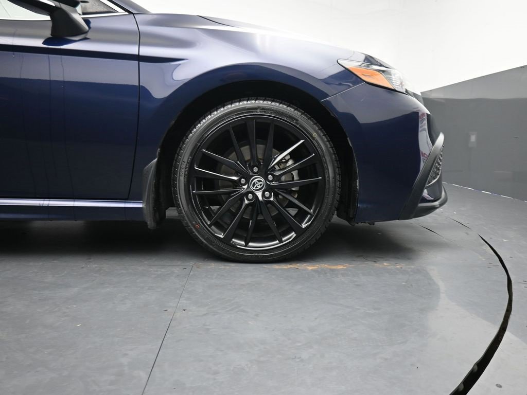 Used 2021 Toyota Camry SE image 11