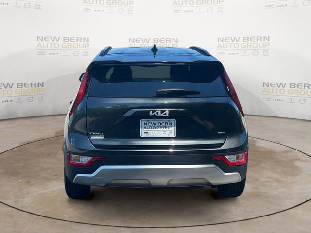 Used 2024 Kia Niro EX FWD image 4