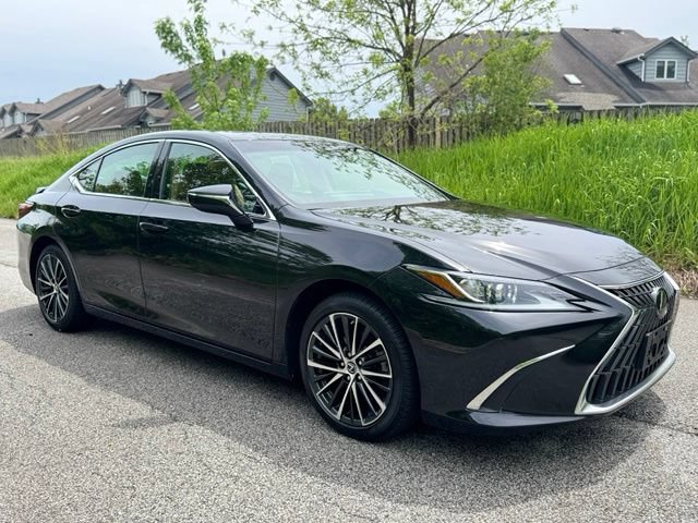 Used 2024 Lexus ES 350 w/ Premium Package FWD image 4