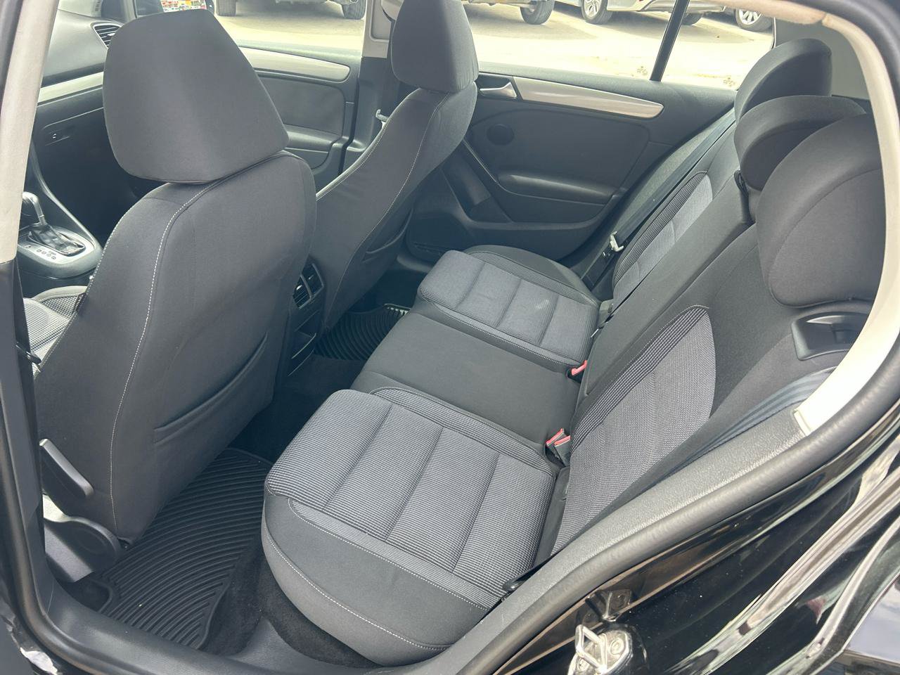Used 2014 Volkswagen Golf TDI FWD image 12