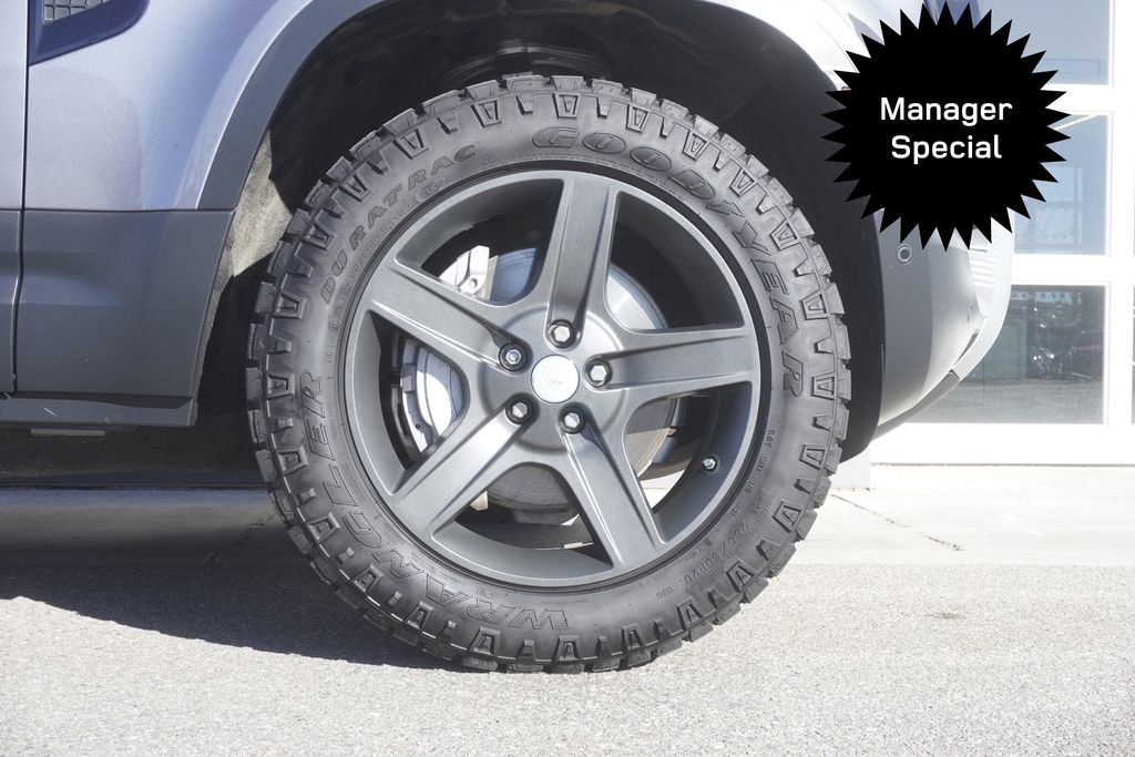 Used 2020 Land Rover Defender 110 SE image 35