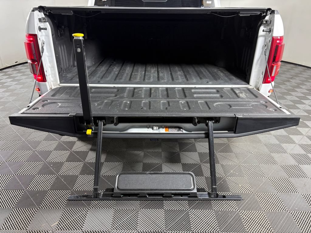 Used 2019 Ford F150 Raptor w/ Equipment Group 802A Luxury AWD/4WD image 33