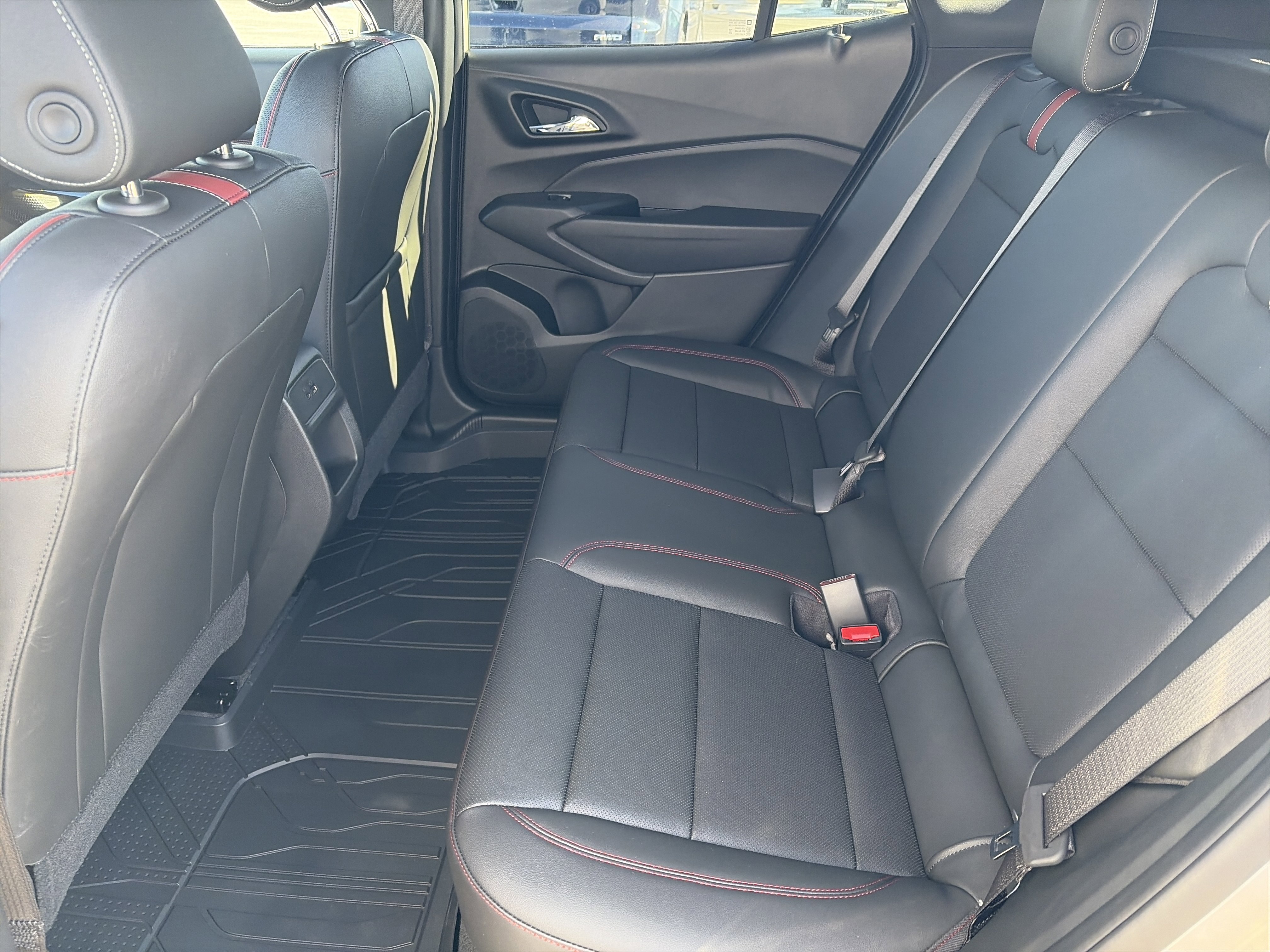 New 2026 Chevrolet Trax RS w/ Sunroof Package image 13