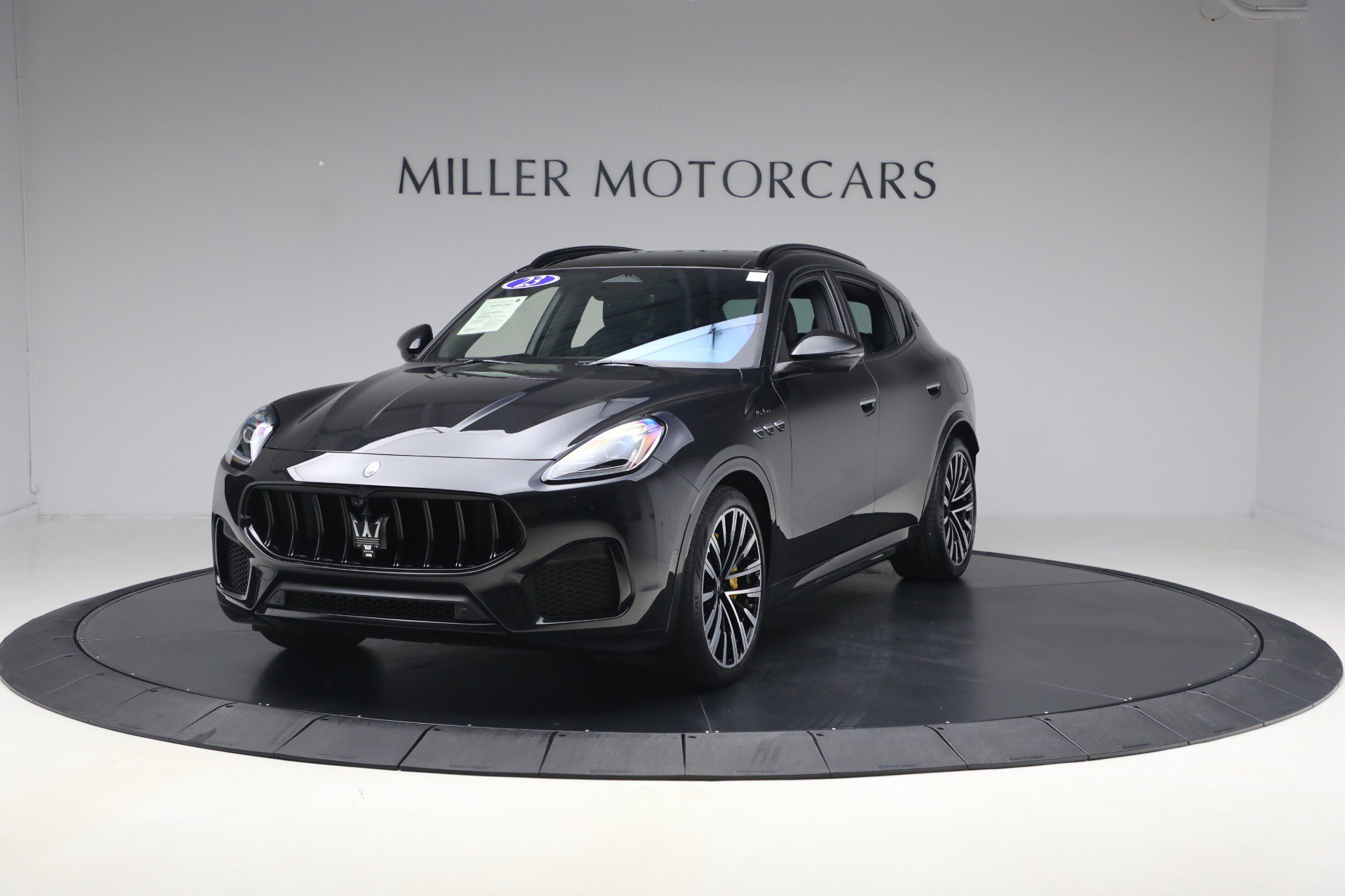 Certified 2023 Maserati Grecale Modena image 2