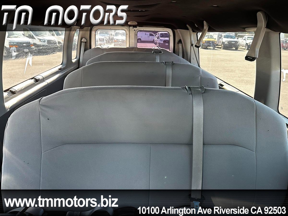Used 2008 Ford E-350 and Econoline 350 XLT RWD image 16