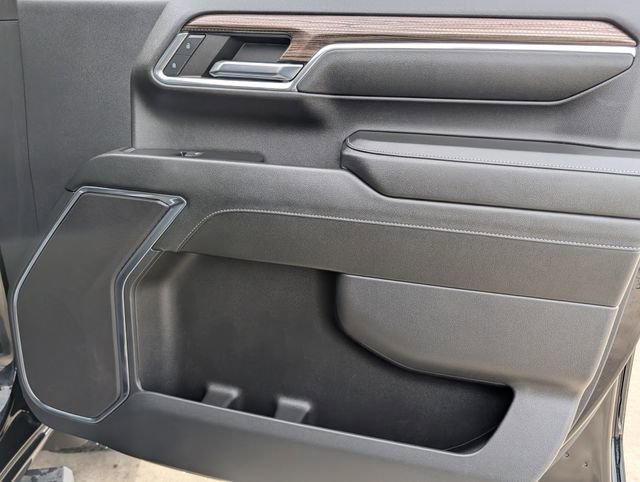 Used 2024 Chevrolet Silverado 2500 LT image 31