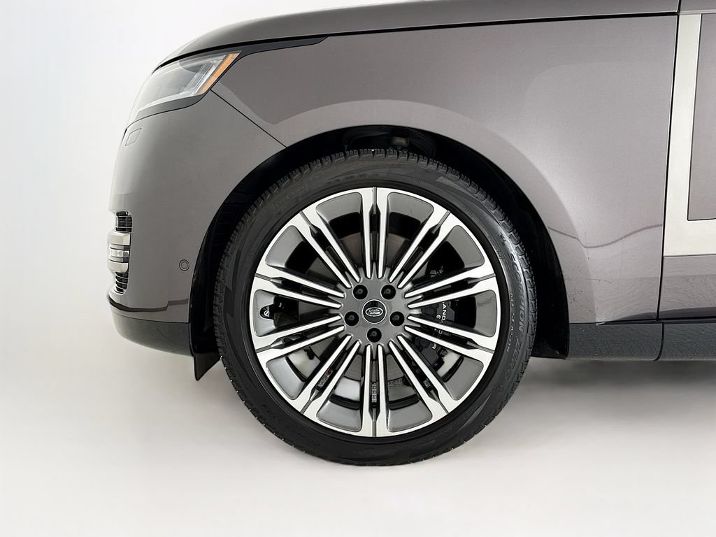 Used 2023 Land Rover Range Rover Long Wheelbase SE AWD/4WD image 26
