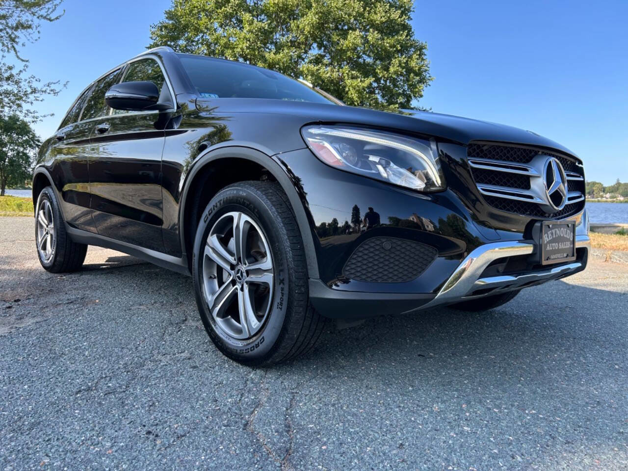 Used 2018 Mercedes-Benz GLC 300 4MATIC image 3