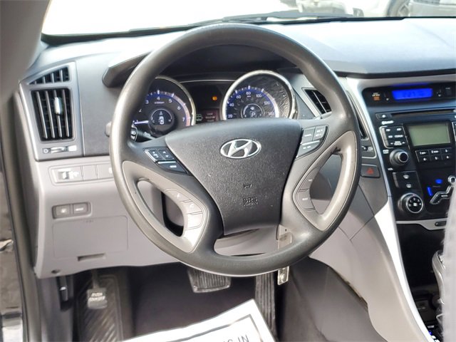 Used 2011 Hyundai Sonata GLS image 11