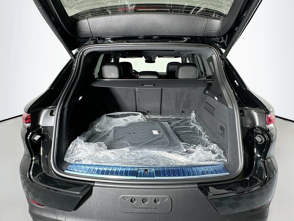 New 2026 Porsche Cayenne AWD/4WD image 27