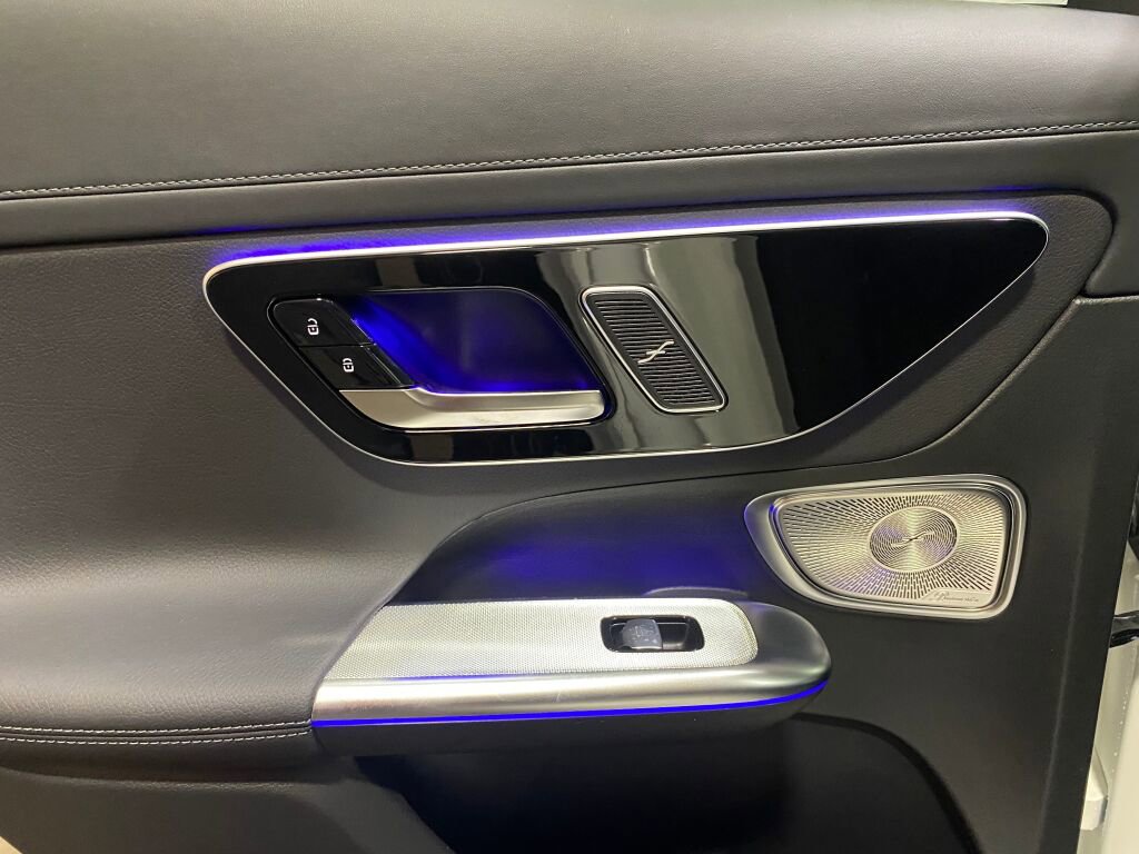 New 2026 Mercedes-Benz GLC 300 4MATIC image 17