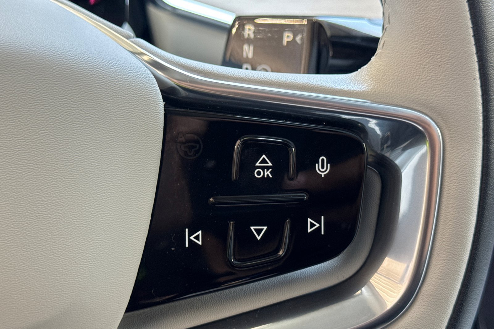 Certified 2025 Volvo EX90 Ultra AWD/4WD image 30