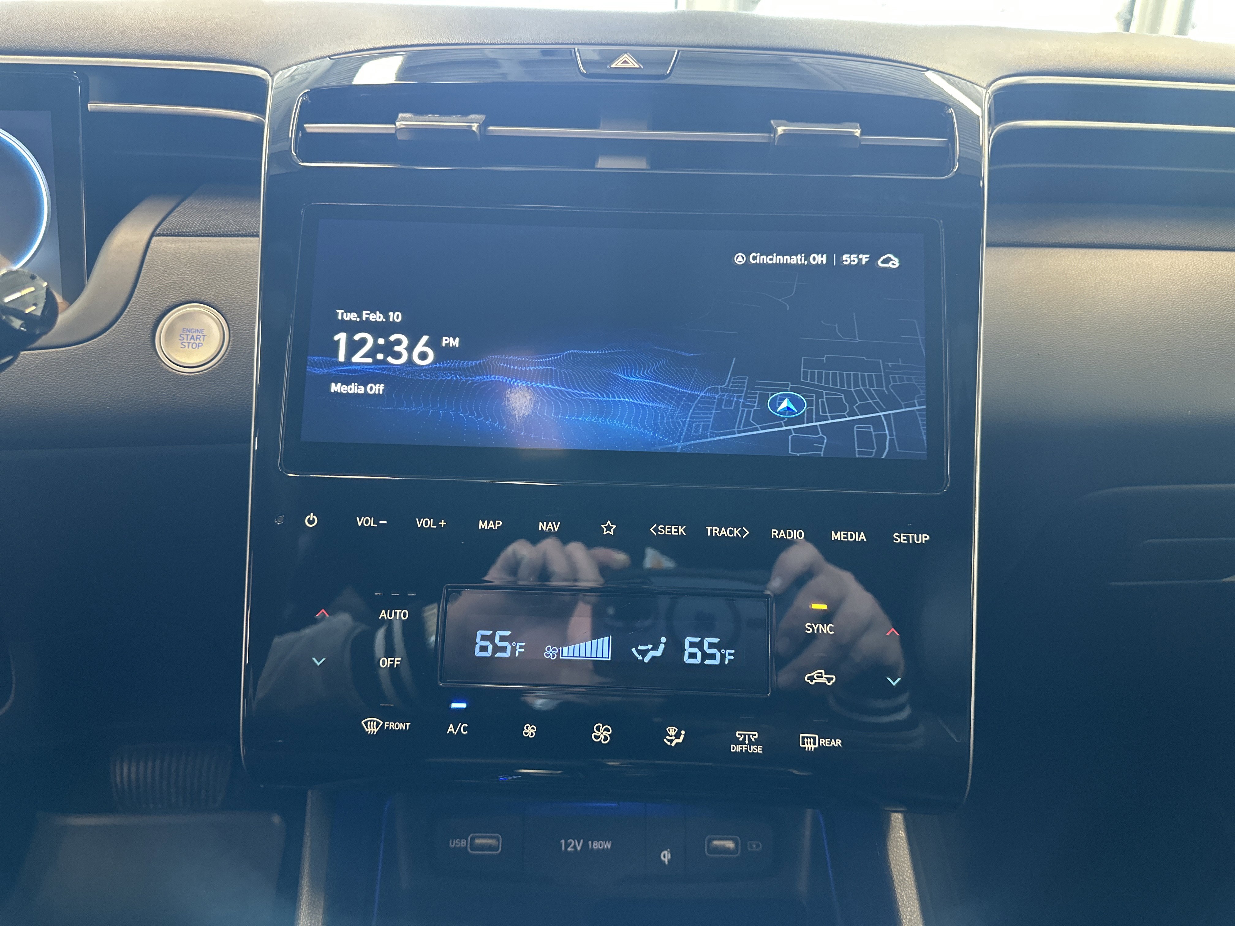 Used 2024 Hyundai Santa Cruz Limited image 3