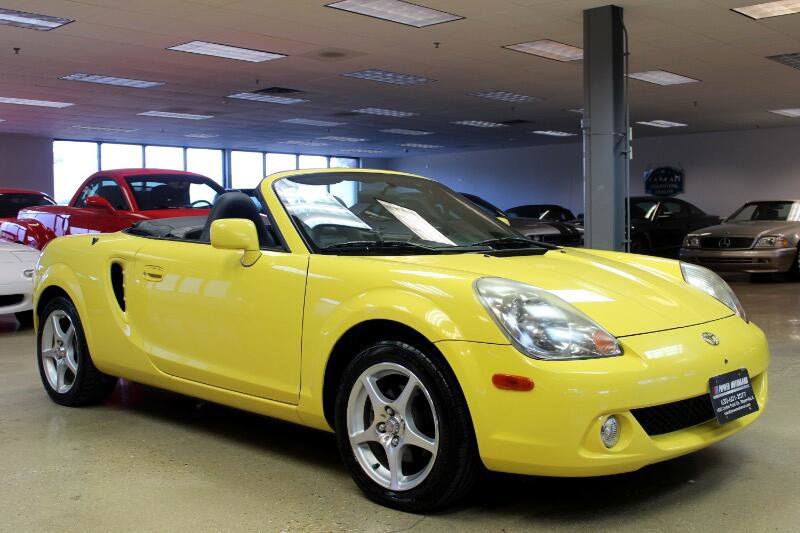Used 2004 Toyota MR2 image 8