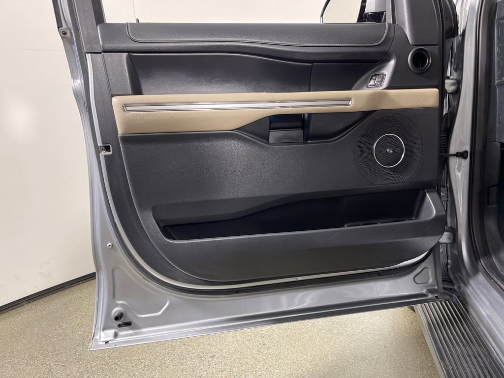 Used 2024 Ford Expedition Max Limited image 20