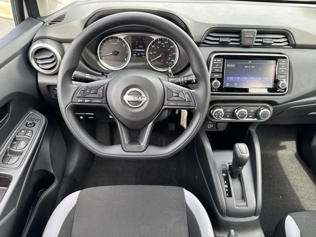 Used 2025 Nissan Versa S image 15