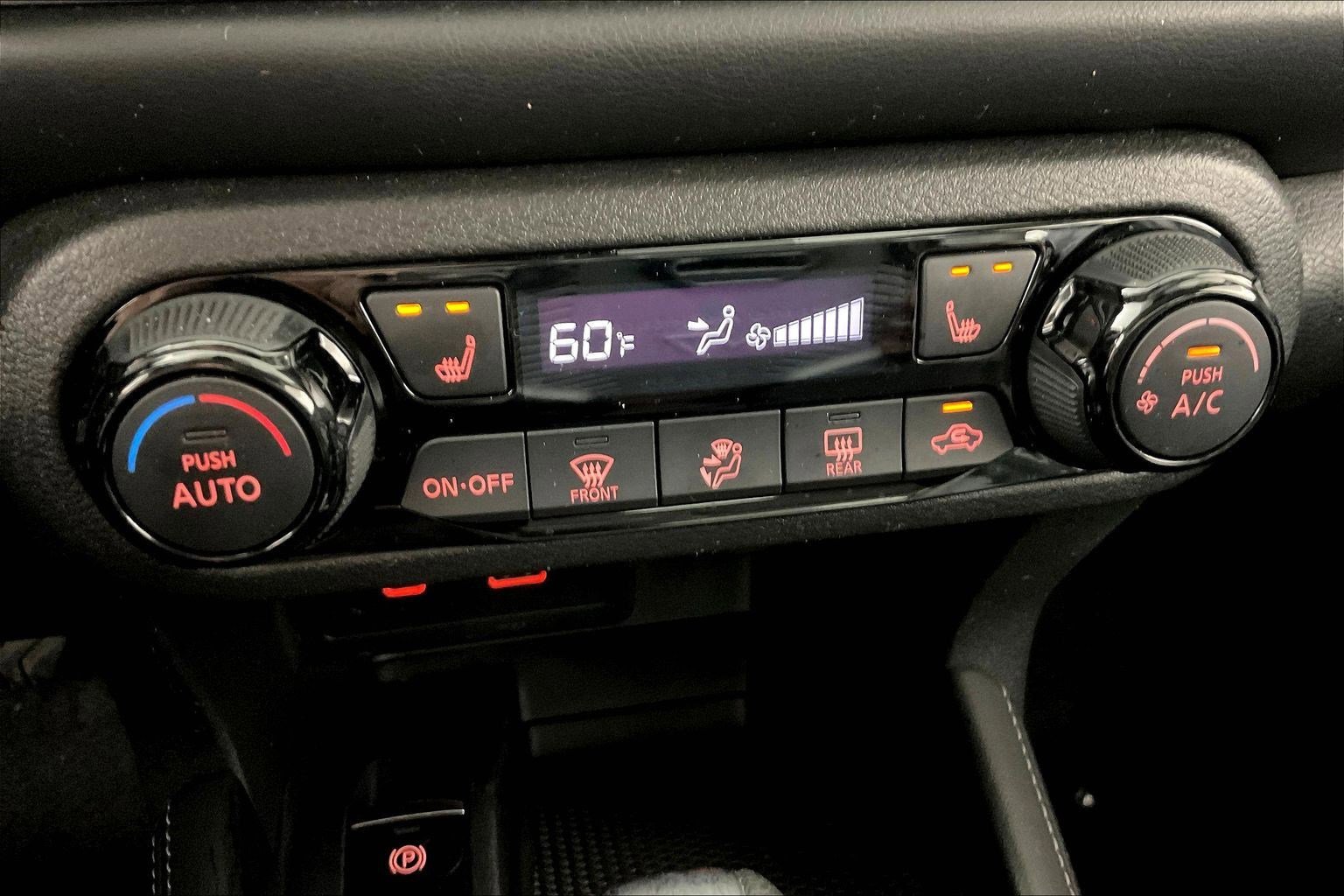 Used 2024 Nissan Kicks SR w/ SR Premium Package FWD image 35