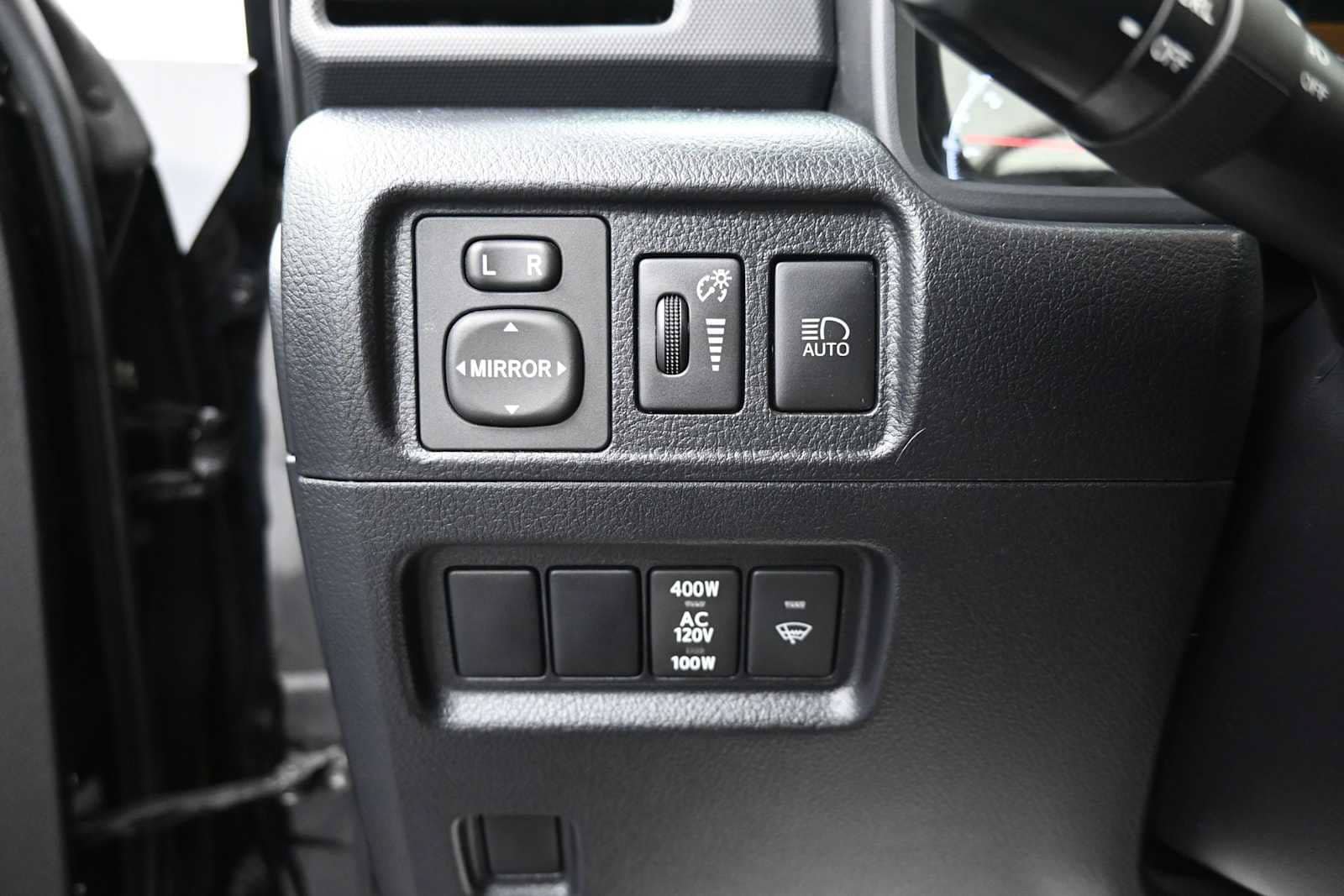 Used 2023 Toyota 4Runner SR5 Premium w/ Moonroof Package AWD/4WD image 9