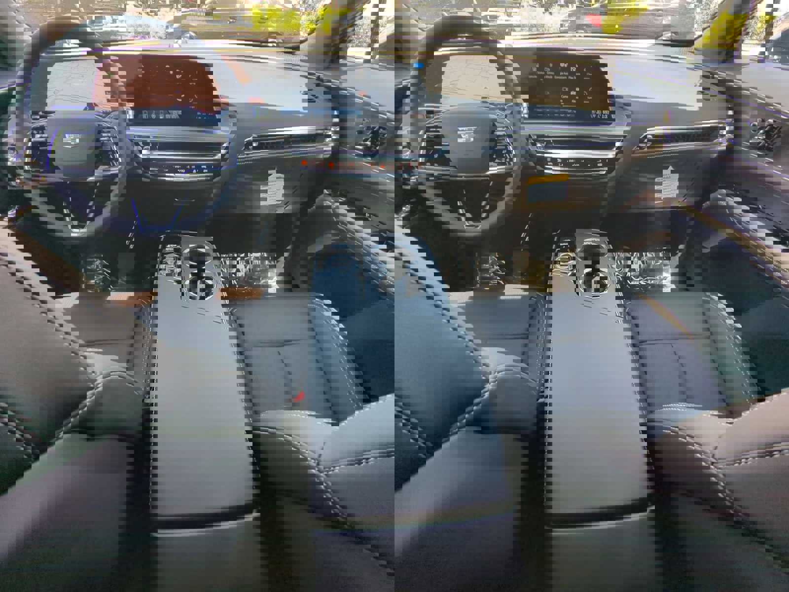 New 2025 Cadillac Lyriq Sport image 13