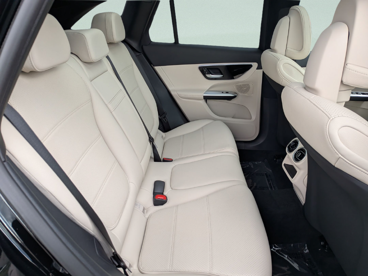 New 2027 Mercedes-Benz GLC 300 image 9