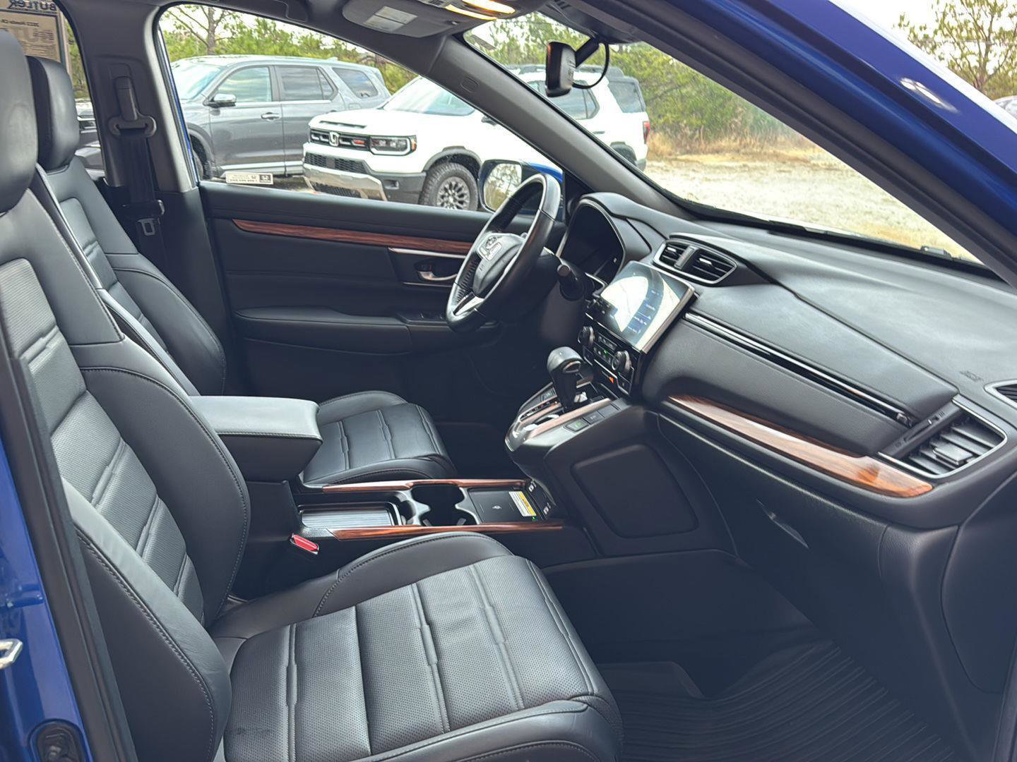 Used 2022 Honda CR-V Touring image 10