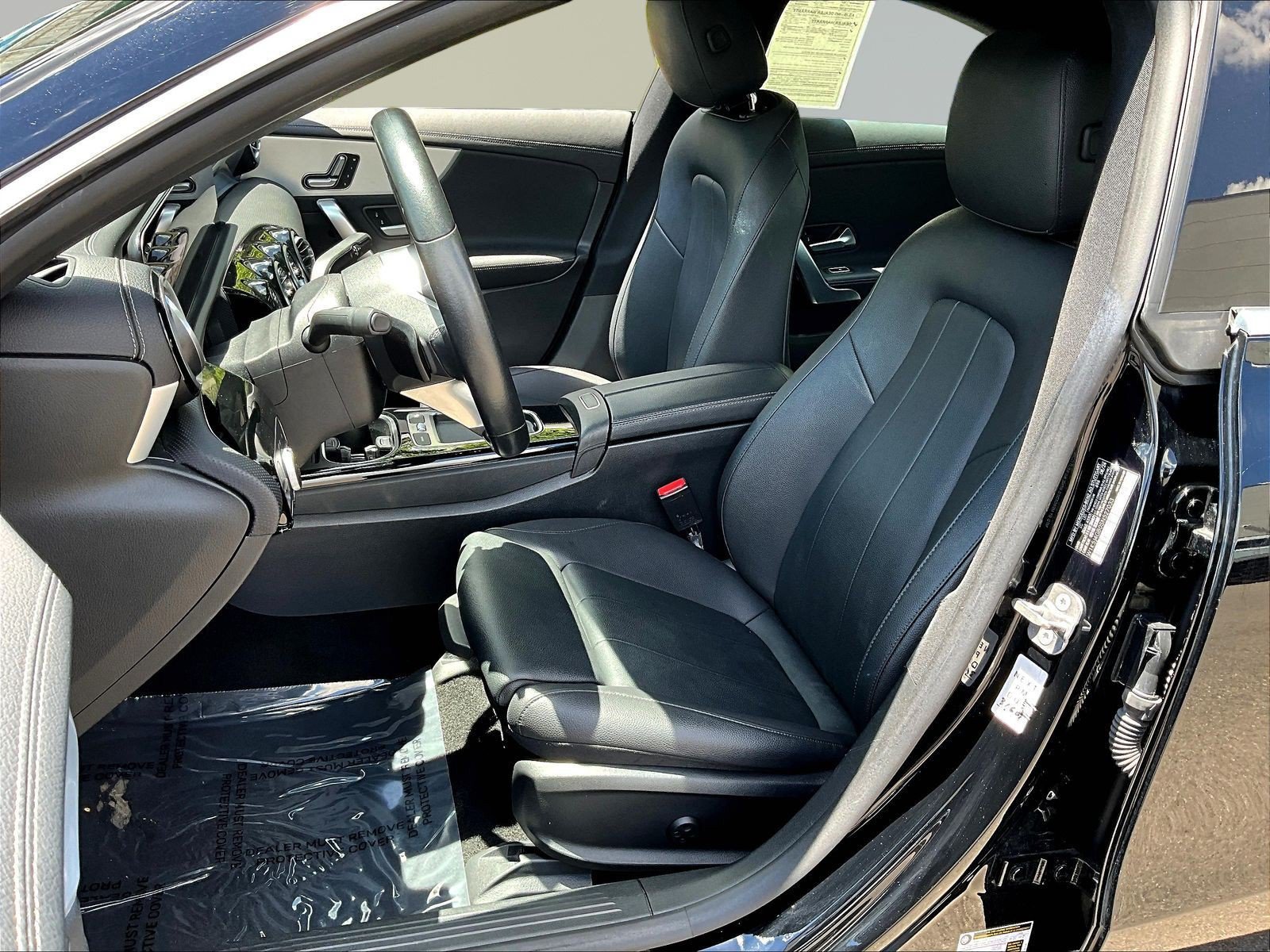 Used 2025 Mercedes-Benz CLA 250 image 21