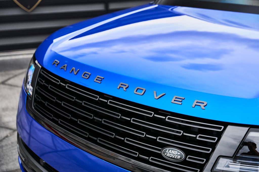 Used 2025 Land Rover Range Rover Long Wheelbase SE image 7