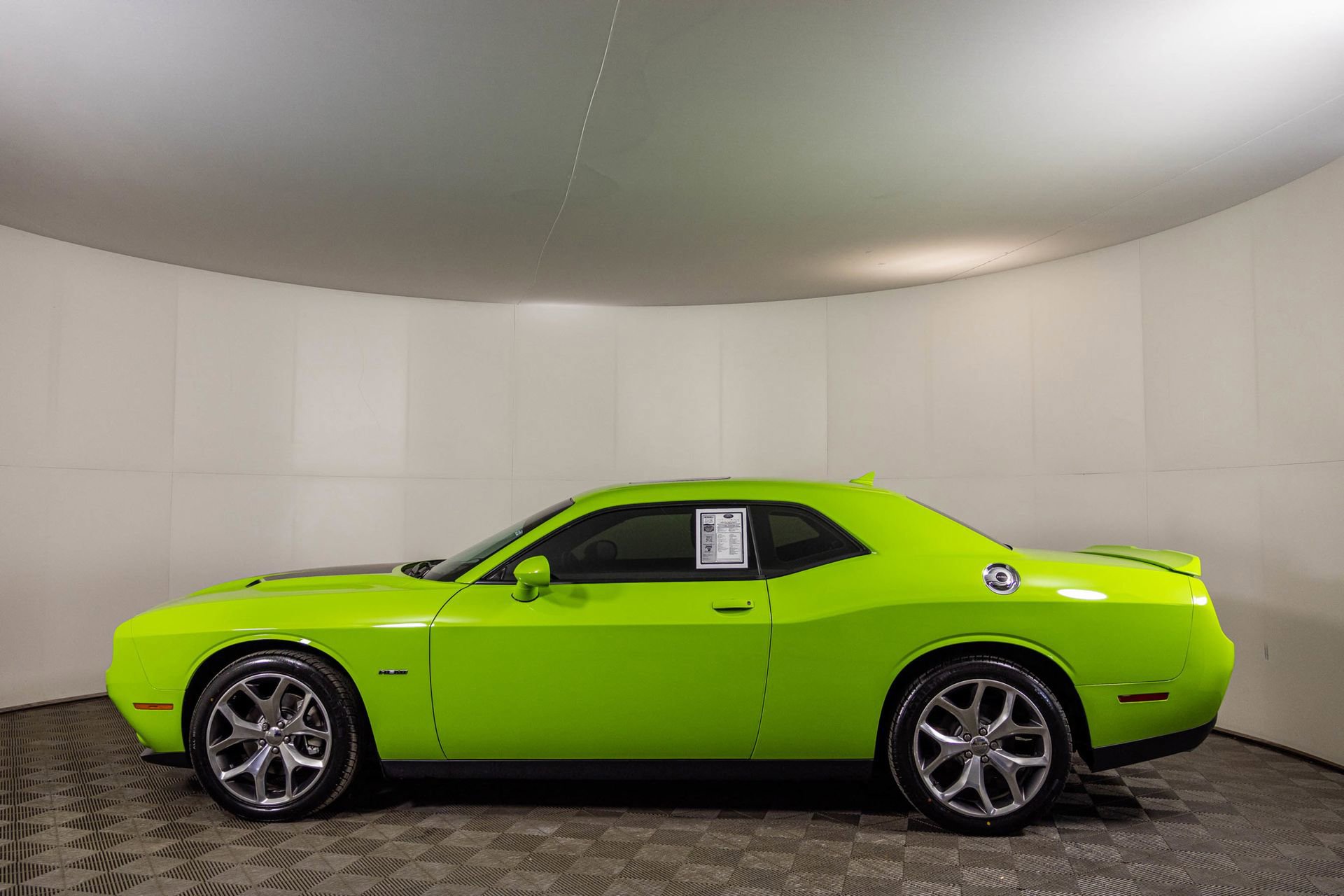 Used 2015 Dodge Challenger R/T Plus RWD image 22