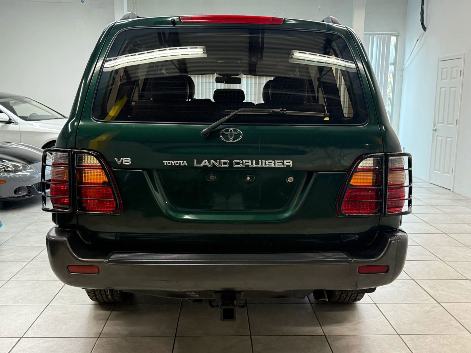 Used 1998 Toyota Land Cruiser image 8