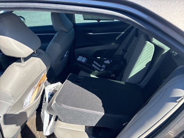 Used 2020 Toyota Camry SE image 12