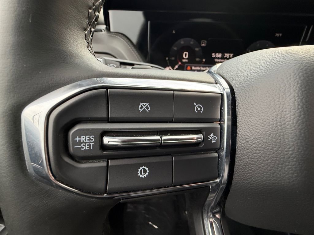 Used 2025 GMC Yukon Denali image 24