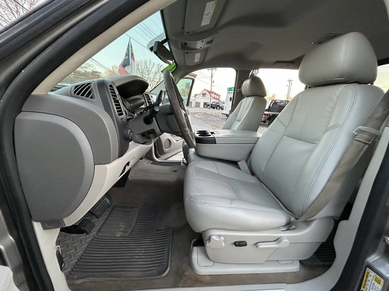 Used 2014 Chevrolet Silverado 2500 LT w/ Texas Edition image 18