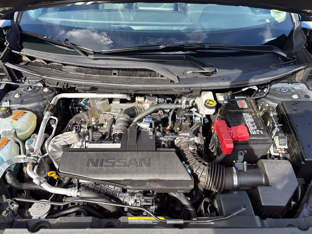 Used 2026 Nissan Rogue SV AWD/4WD image 14