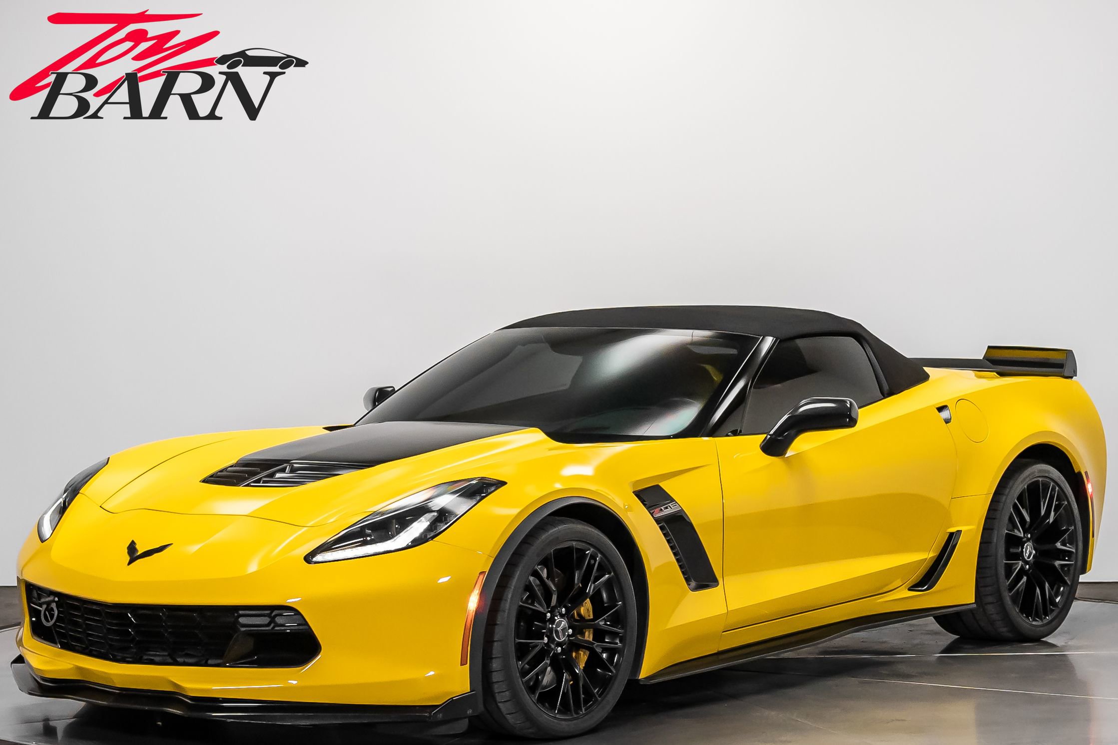 Used 2015 Chevrolet Corvette Z06 w/ 2LZ Preferred Equipment Group image 9