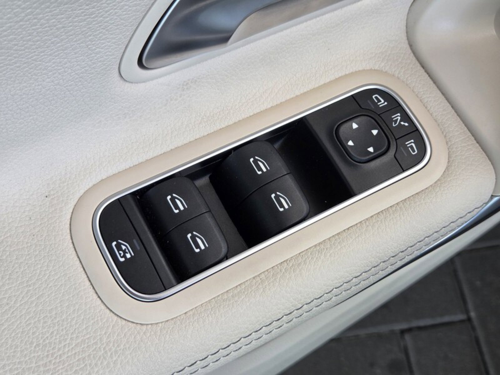 Certified 2022 Mercedes-Benz A 220 image 25