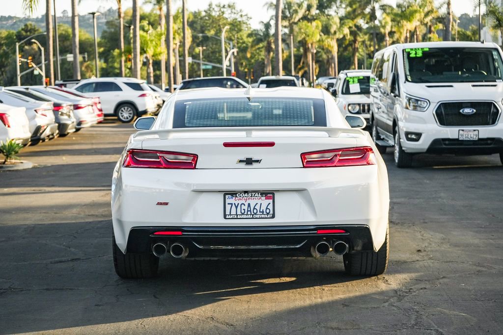 Used 2017 Chevrolet Camaro SS RWD image 5