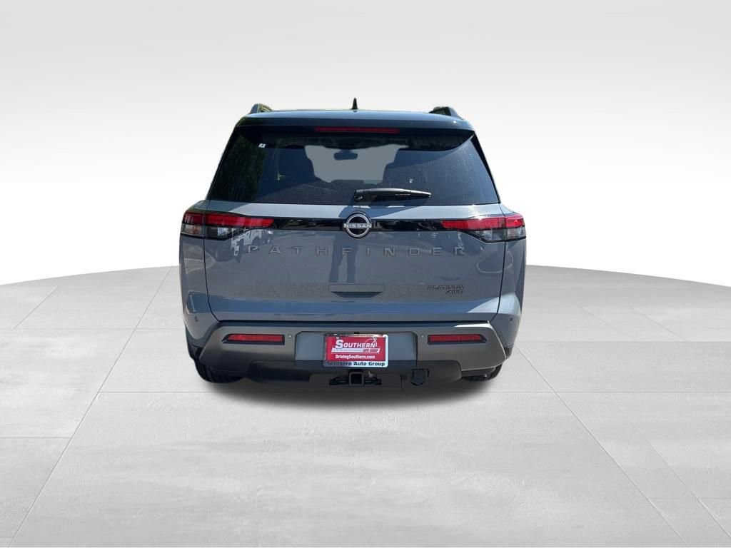New 2026 Nissan Pathfinder Platinum image 3