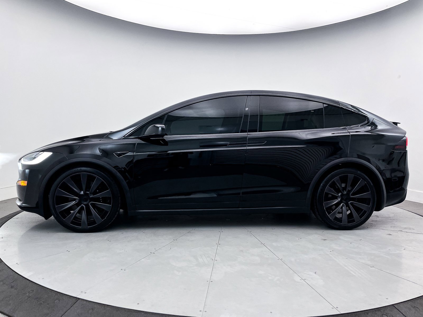 Used 2022 Tesla Model X Plaid image 37