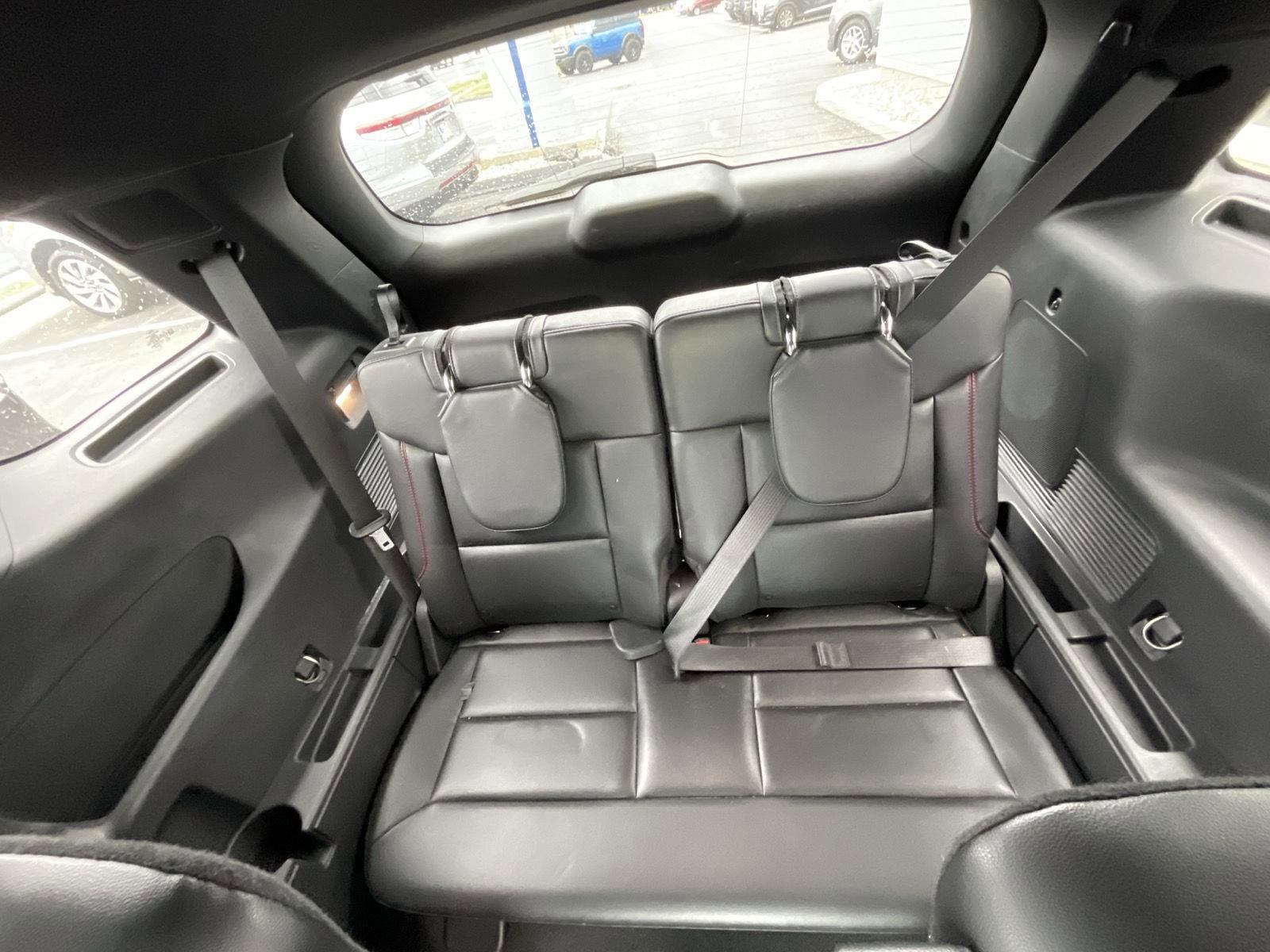 Used 2022 Ford Explorer ST-Line w/ Class IV Trailer Tow Package image 24