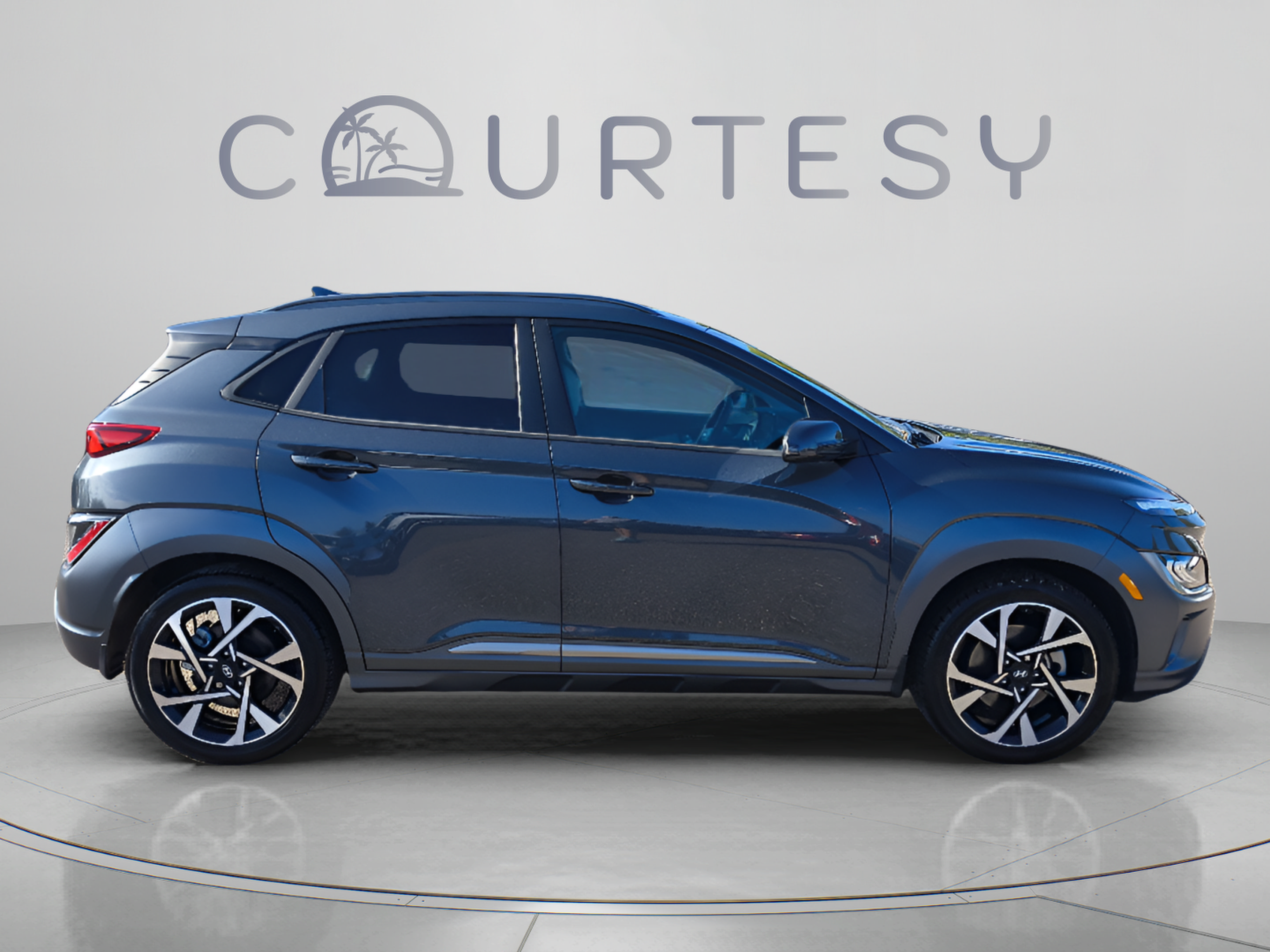 Certified 2022 Hyundai Kona Limited FWD image 6
