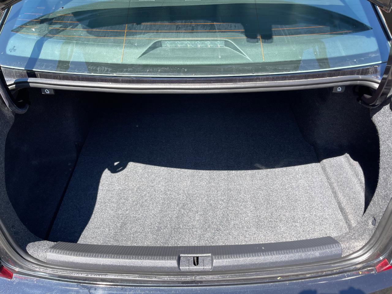 Used 2019 Volkswagen Passat 2.0T Wolfsburg FWD image 19