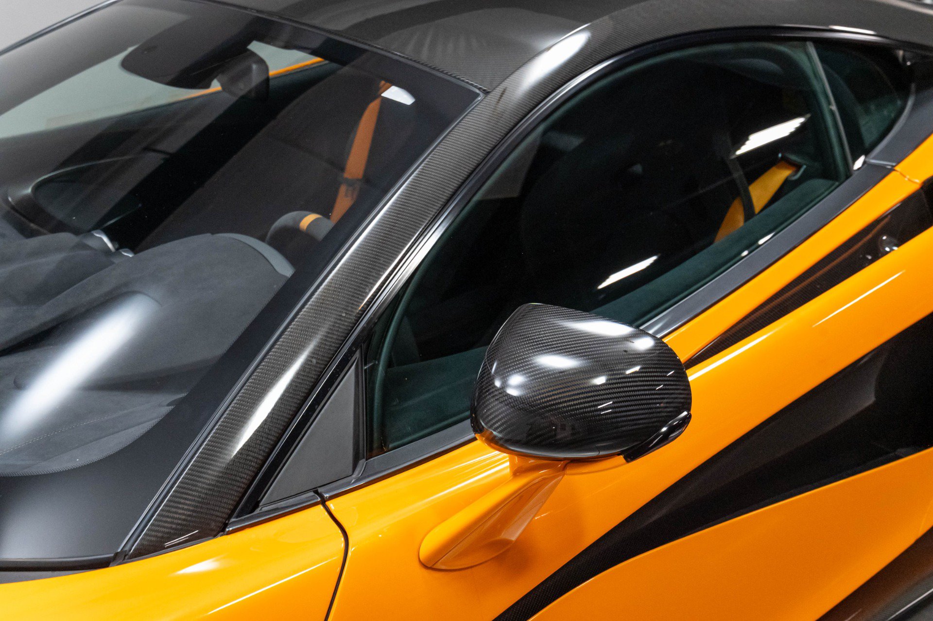 Used 2019 McLaren 600LT RWD image 31