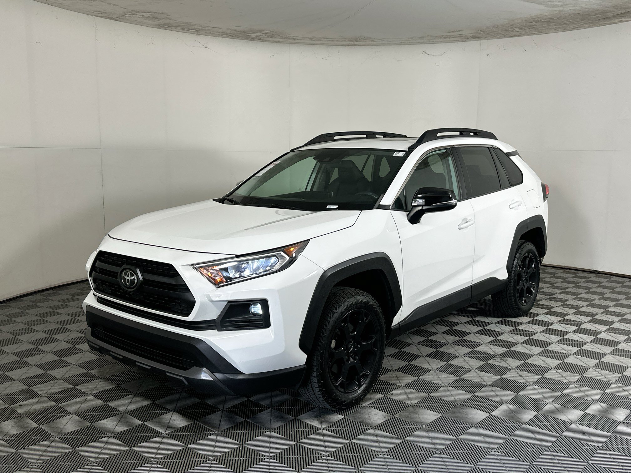 Used 2020 Toyota RAV4 TRD Off-Road w/ TRD Off-Road Weather Package AWD/4WD image 7