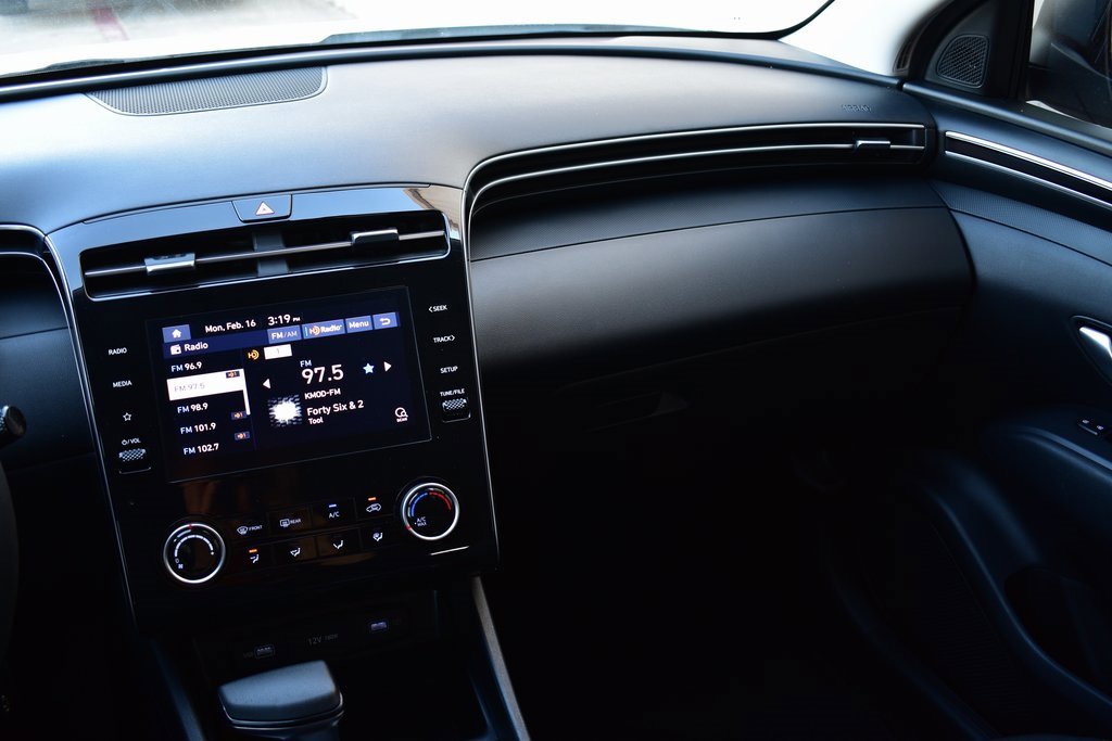 Used 2024 Hyundai Tucson SE image 27