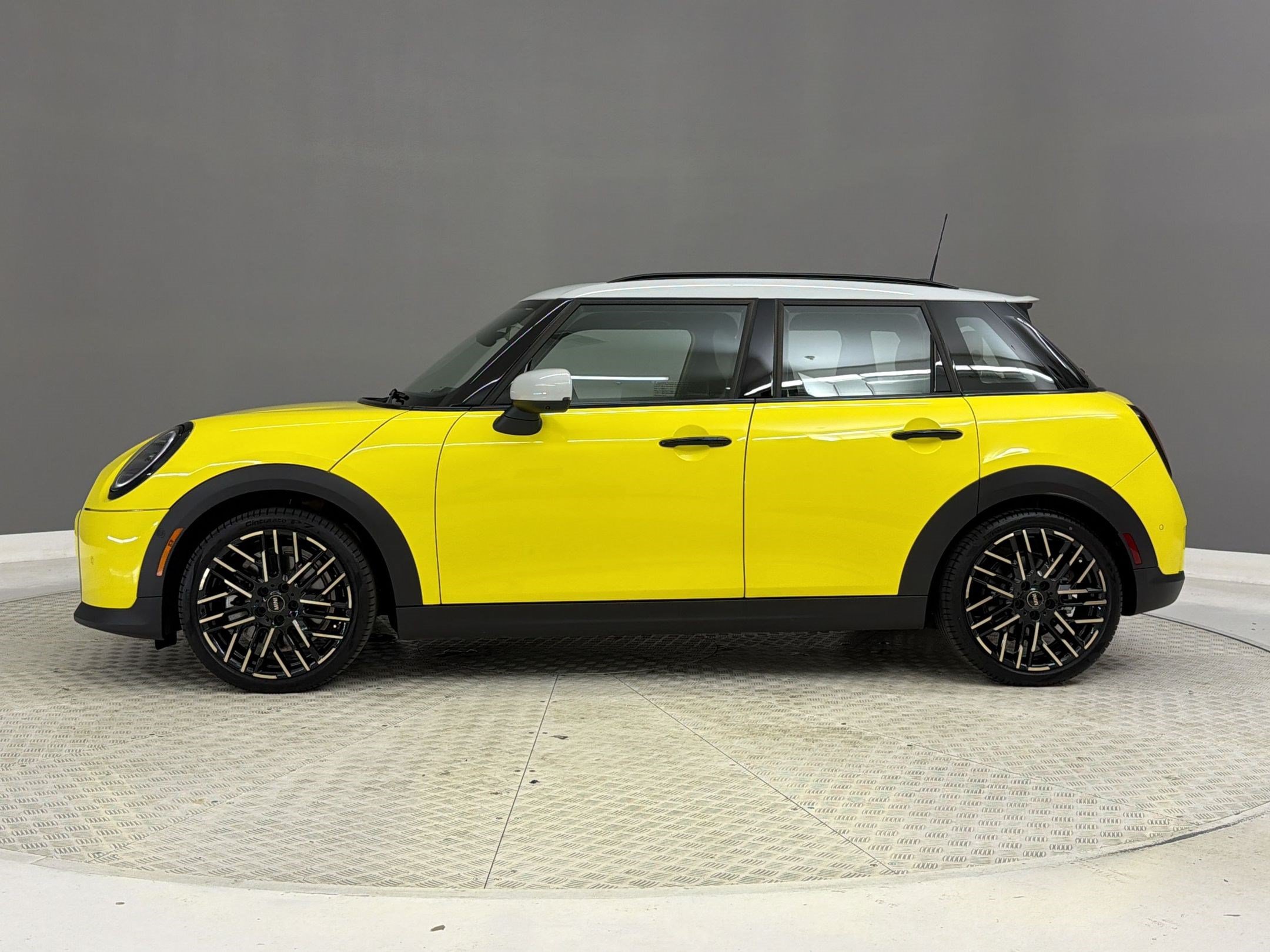 Used 2026 MINI Cooper S FWD image 2