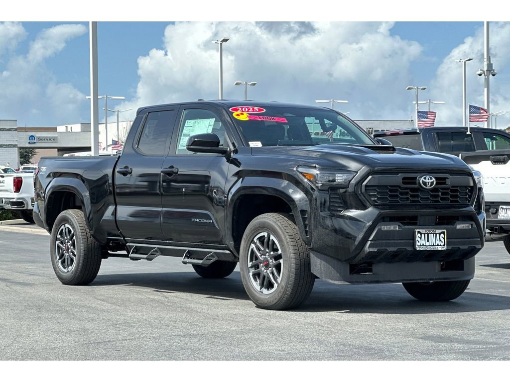Certified 2025 Toyota Tacoma TRD Sport image 2