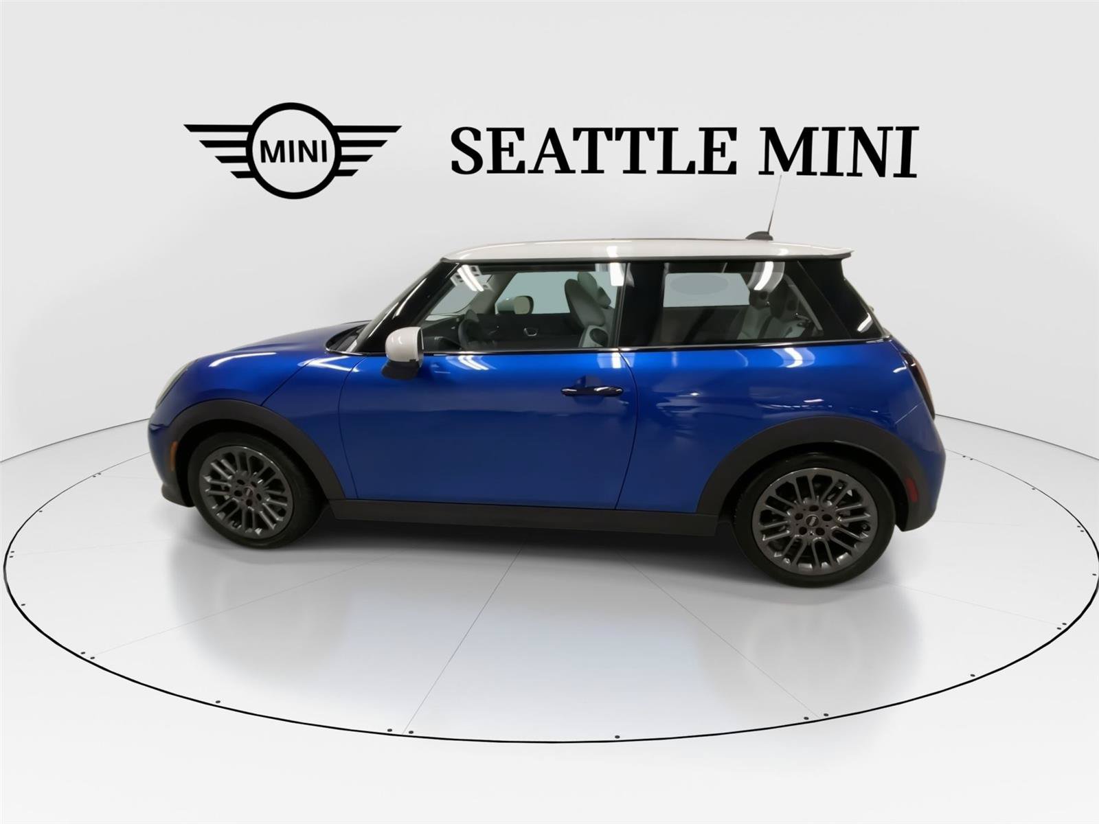 Certified 2025 MINI Cooper S image 7