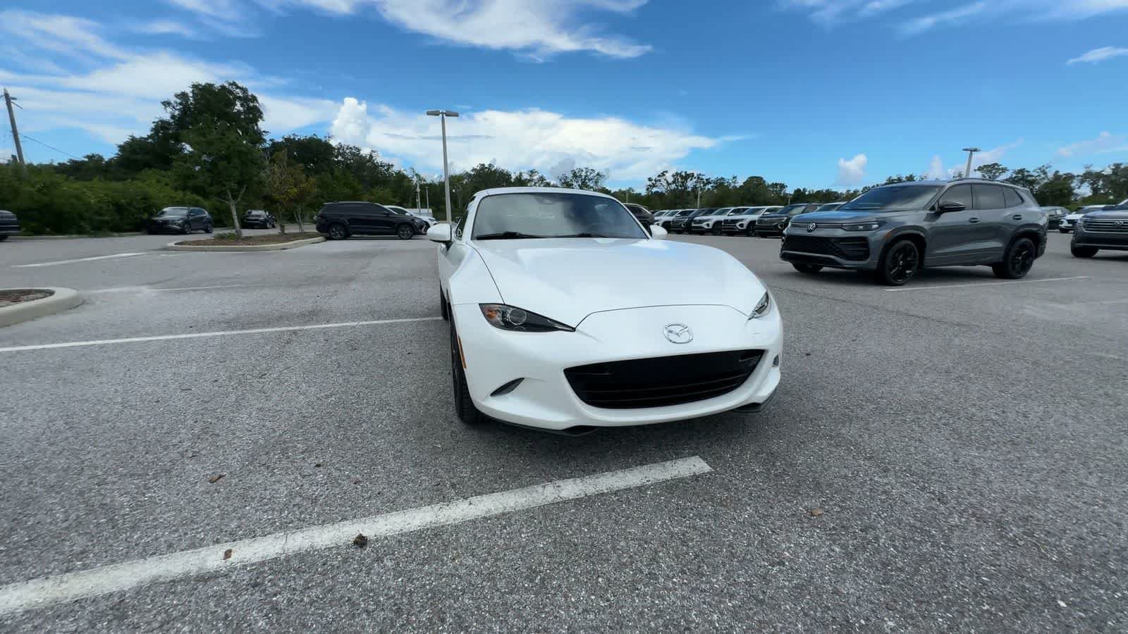 Used 2022 MAZDA MX-5 Miata RF Grand Touring RWD image 3